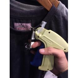 ปืนยิง tag pin