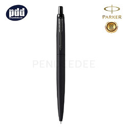 PARKER PARKER Jotter XL Monochrome Matte Black Ballpoint Pen ปากกาลูกลื่น ป๊ากเกอร์ จ๊อตเตอร์ เอ็กซ์แอล โมโนโครม สีดำด้าน