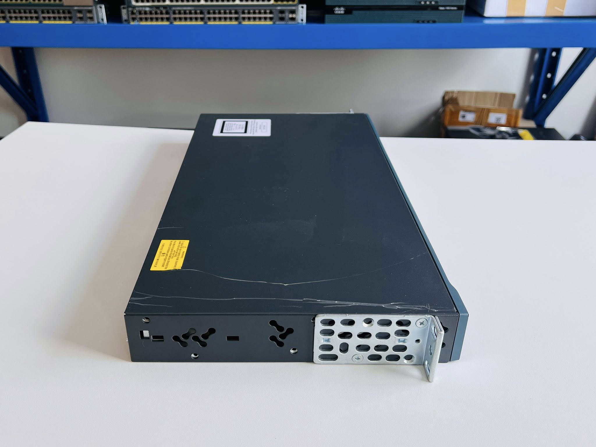 Switch Cisco 2960 Plus 24TC S สวิทซิสโก้มือสองพร้อมใช้งาน