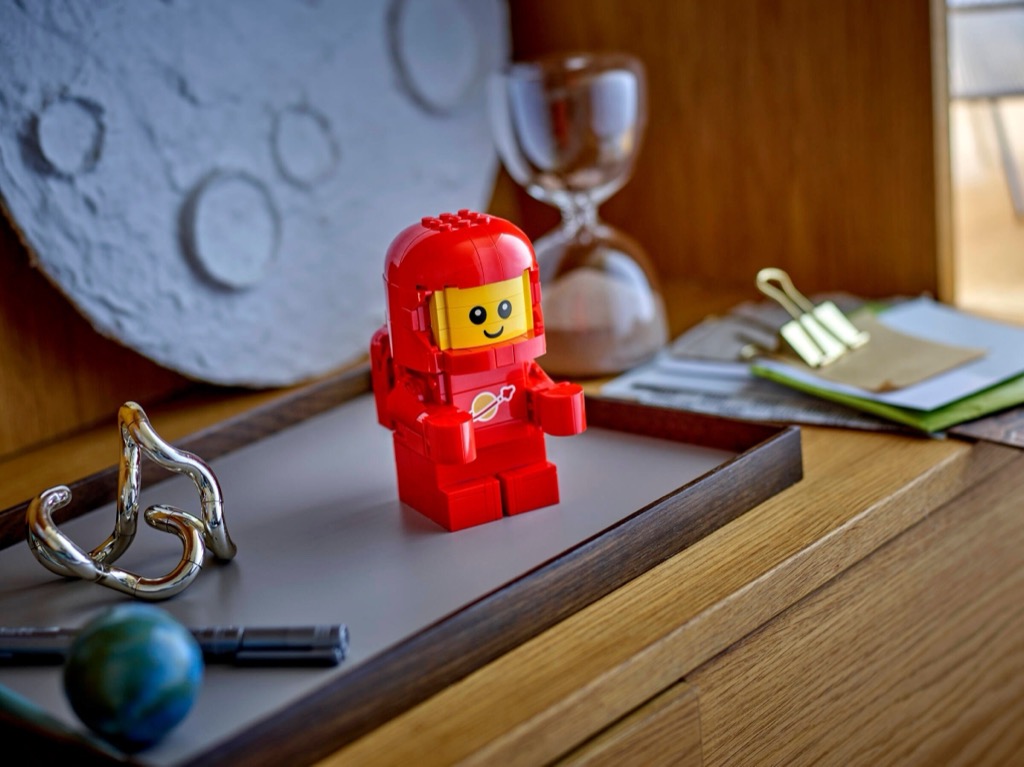 เลโก้ LEGO Exclusives 40767 Up-Scaled Baby Astronaut