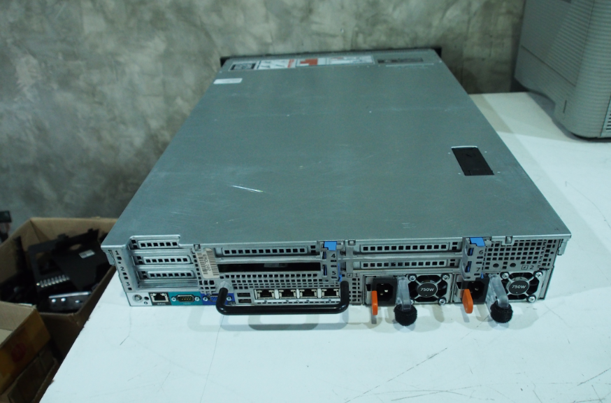 server dell r720 32gb 16cores มือสองพร้อมใช้งาน