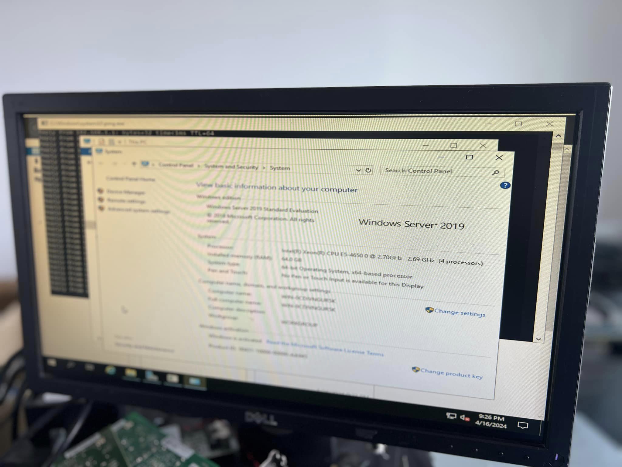 Server hp dl560 g8 4cpu ram 64gb 32Cores เซิร์ฟเวอร์มือสองพร้อมใช้งาน