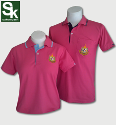 เสื้อโปโล สีชมพูบานเย็นขลิบฟ้า ปักตรากระทรวงทรัพย์**