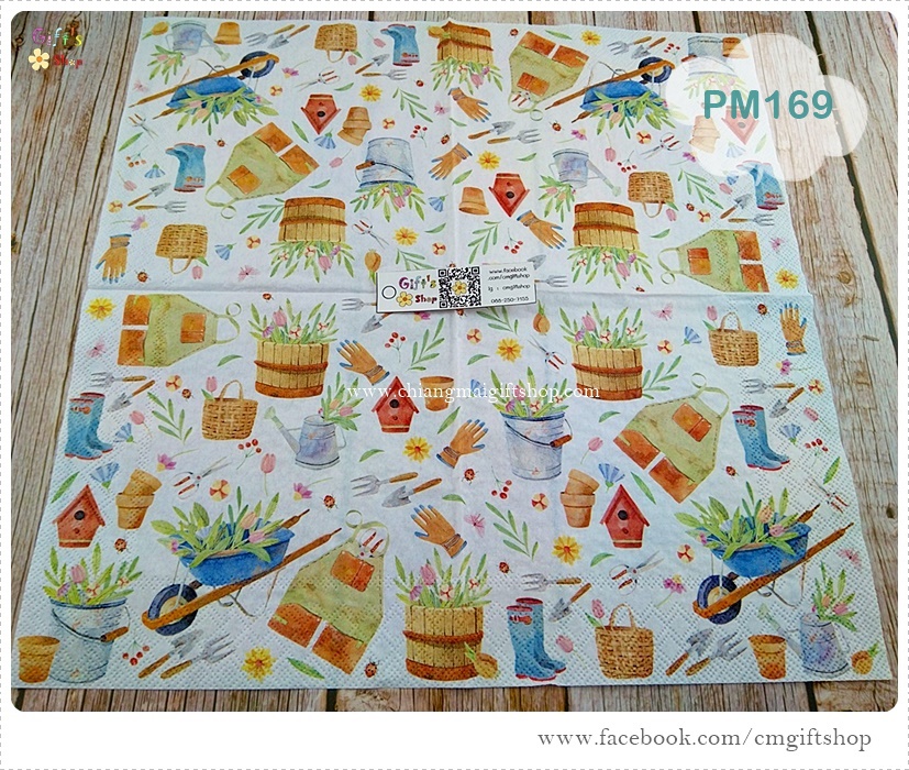 กระดาษแนปกิ้นยุโรป, ลายทำสวน, ลายอุปกรณ์การทำสวน, ลายรองเท้าบูท, ลายบัวรดน้ำ, ลายถังไม้, ลายกระถาง, ลายบ้านนก, ลายถุงมือทำสวน, ลายรถเข็นทำสวน, ลายชุดกันเปื้อน, ลายตะกร้า, พื้นหลังสีขาว, ลายHappy Gardening
