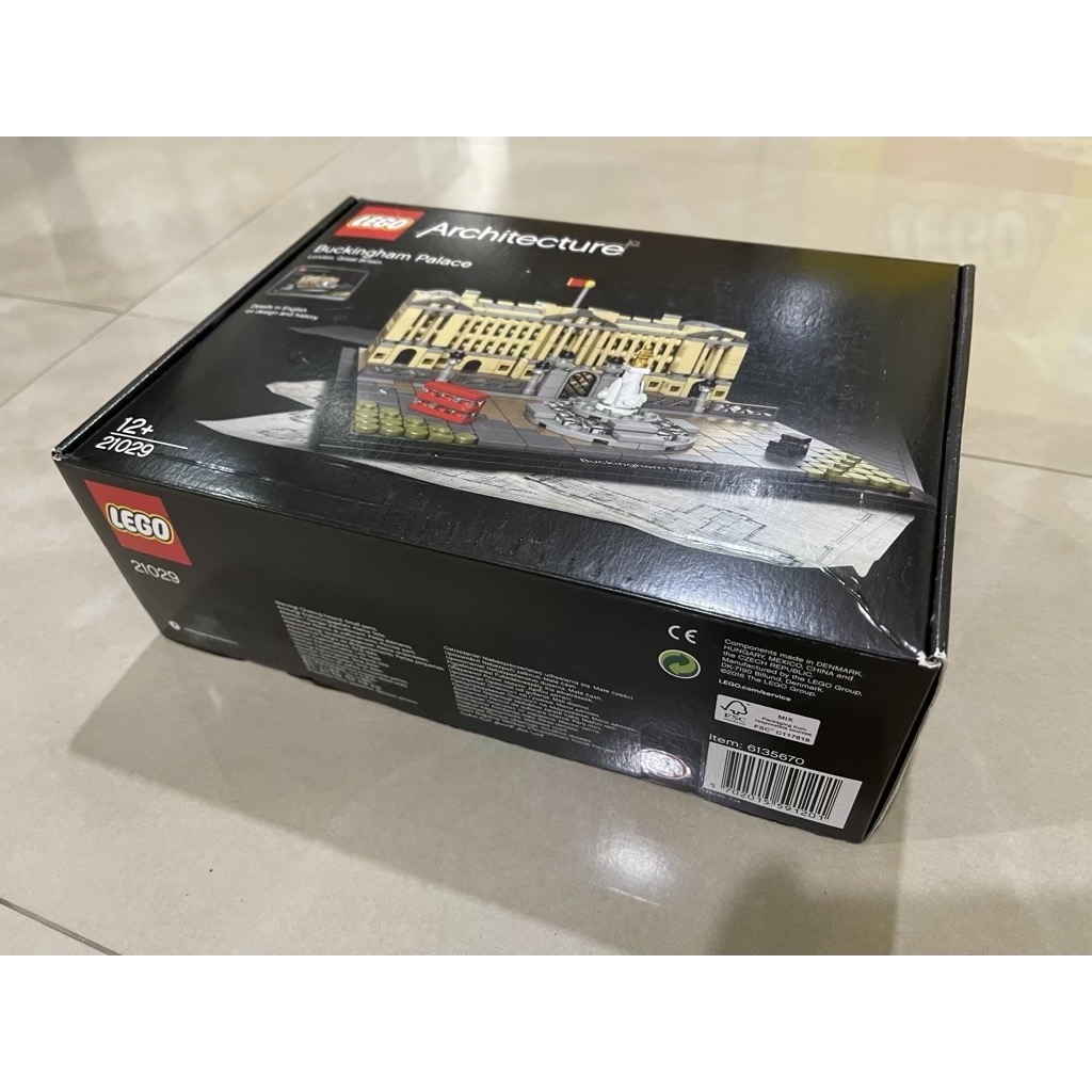 LEGO Architecture 21029 Buckingham Palace (กล่องไม่สวย-Damaged Box)