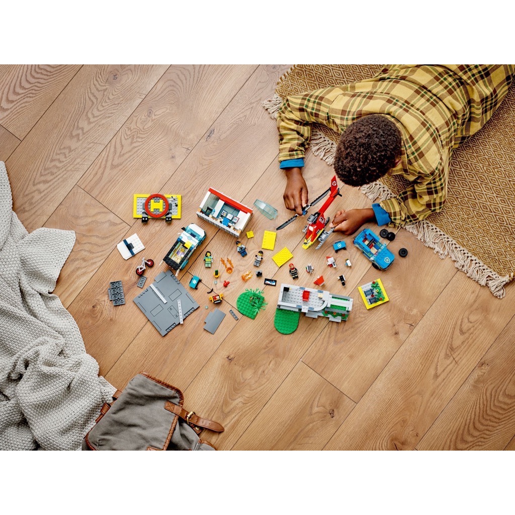 เลโก้ LEGO City 60371 Emergency Vehicles HQ