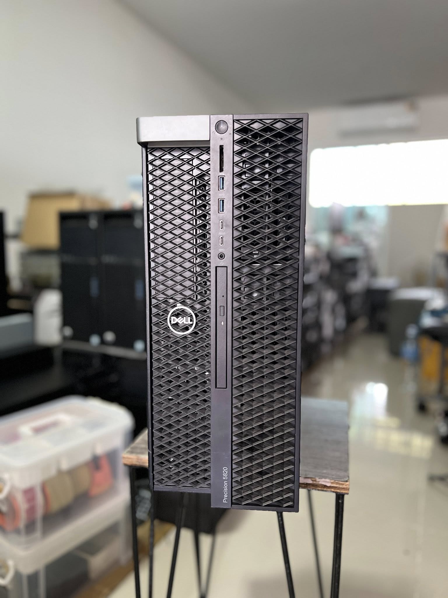 Dell Precision 5820 32gb ssd WiFi ประกัน 3 เดือน เวิร์คสเตชั่นเดลมือสองพร้อมใช้งาน