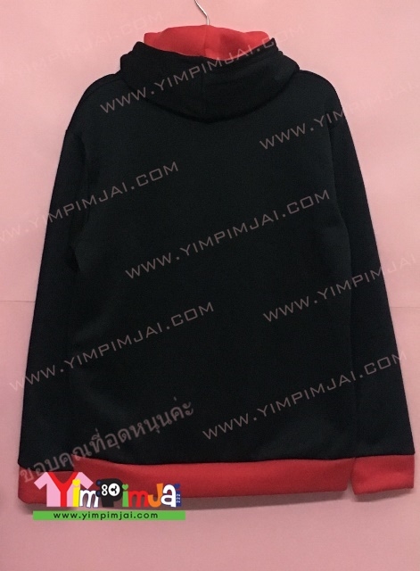 เสื้อฮู้ดสีดำ จั๊มแดง ซิปแดง ข้างในหมวกแดง