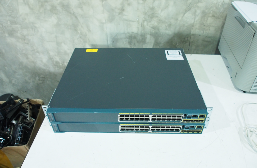 Cisco 2960S-24PS-L PoE 10/100/1000 มือ 2 พร้อมใช้งาน