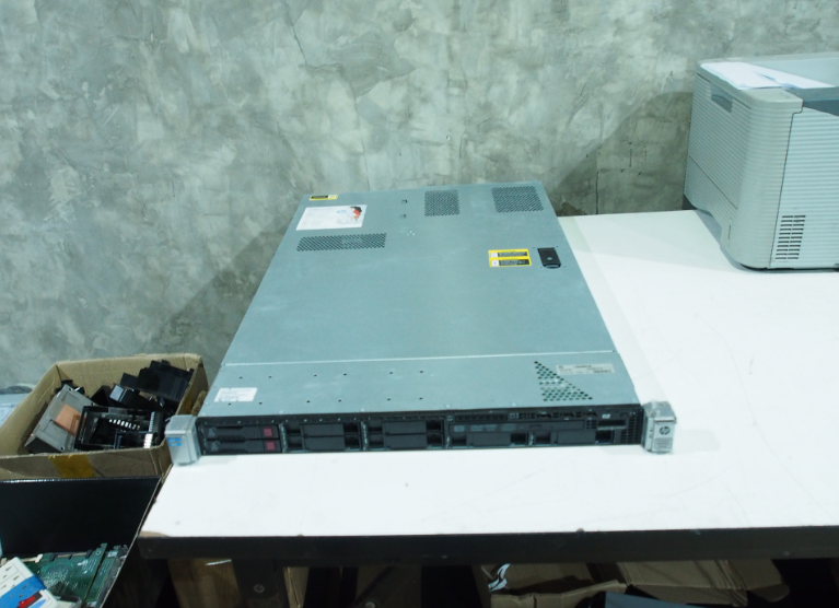 server hp dl360e g8 มือสอง พร้อมใช้งาน