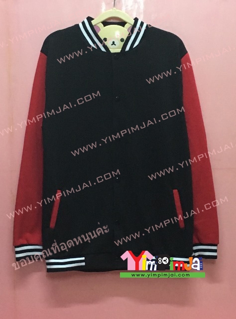 เสื้อกันหนาว สีดำ แขนยาวแดง มีกระเป๋า เสื้อเปล่า สรีนตามสั่ง