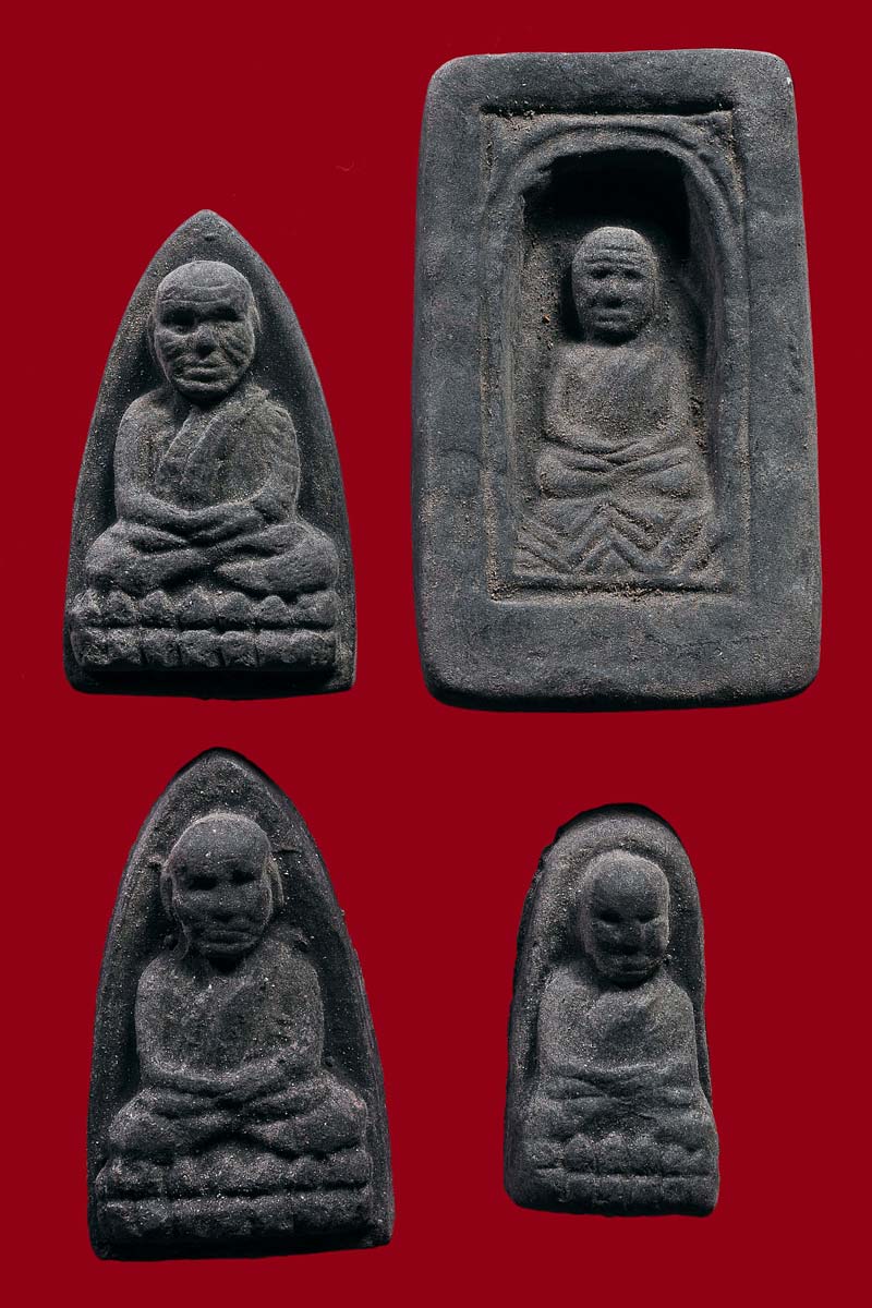 หลวงปู่ทวดเนื้อว่านคลุกรัก หลังฝังตะกรุดเงิน ชุด 4 องค์
