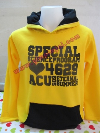 เสื้อรุ่น กันหนาวเหลืองแต่งดำ
