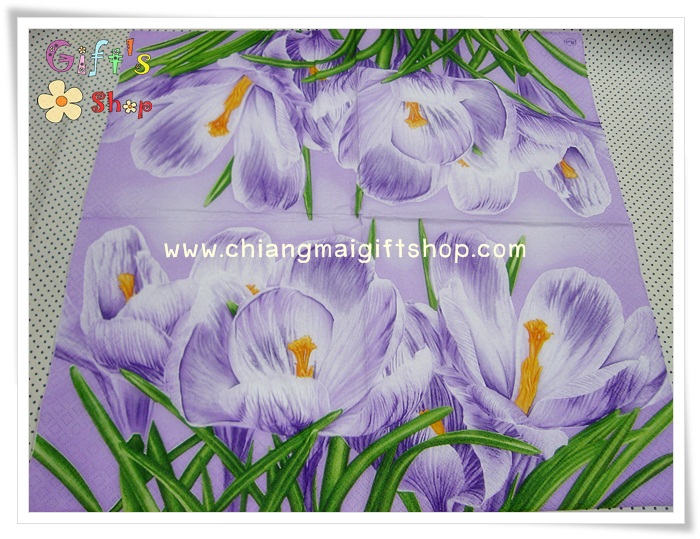 กระดาษแนปกิ้น ลายดอกไม้สีม่วงเกสรสีเหลือง ก้านสีเขียว พื้นหลังสีม่วง