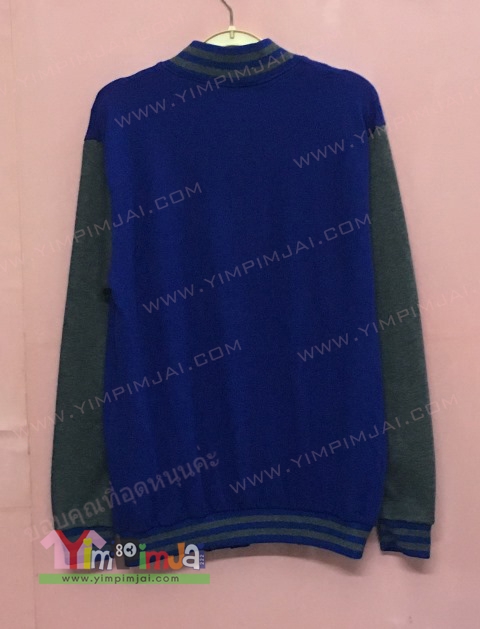 เสื้อแจ็คเก็ตเบสบอลน้ำเงินสด แขนเทาเข้ม