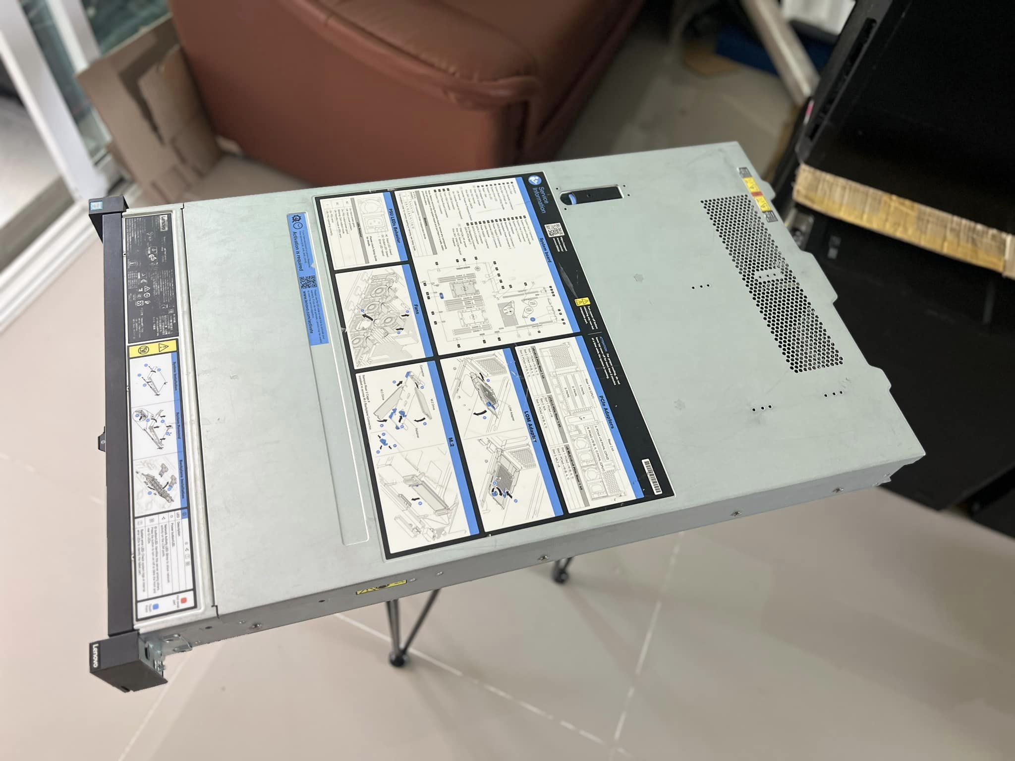 Lenovo ThinkSystem SR650 64gb ssd 240gbเซิฟเวอร์มือสองพร้อมใช้งาน