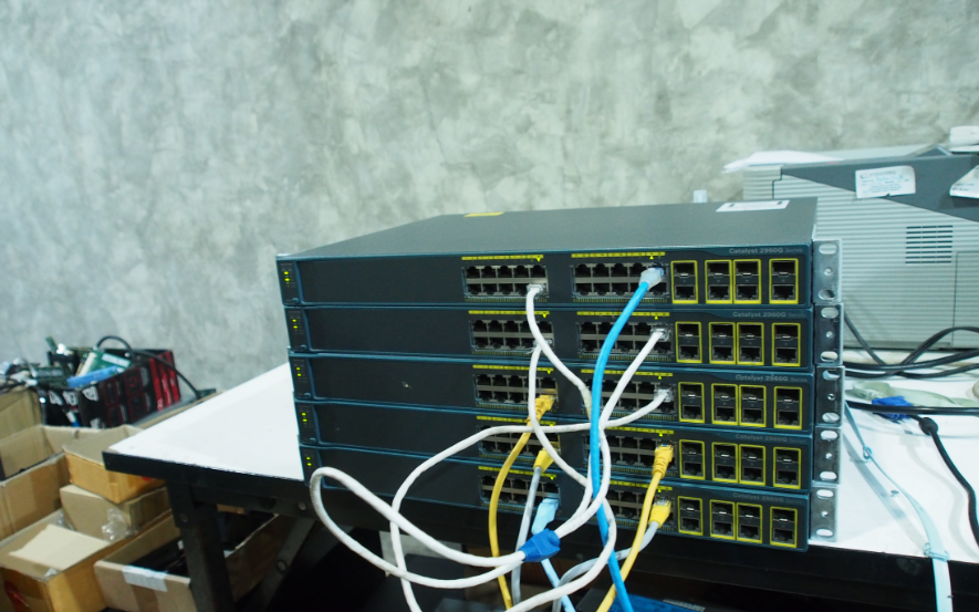 Cisco 2960G-24TC-L Gigabit มือ 2 พร้อมใช้งาน