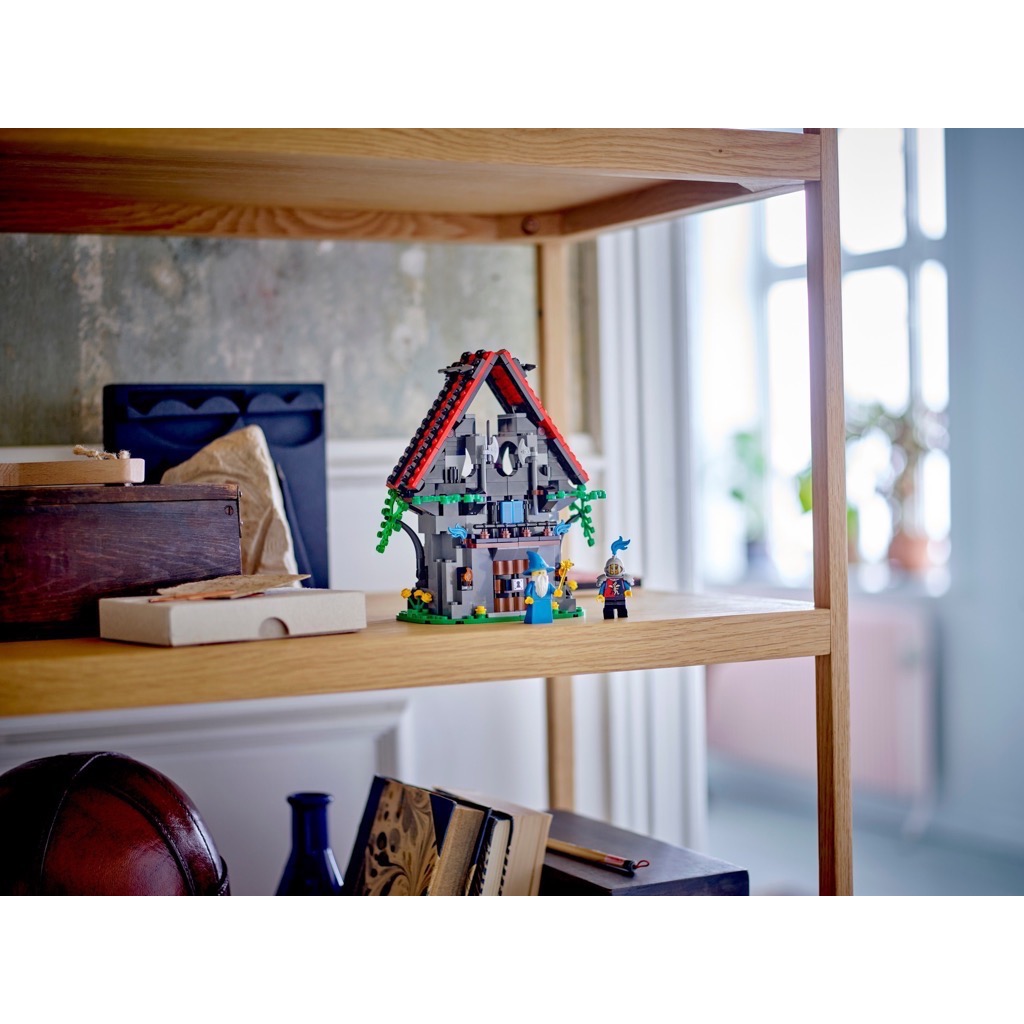 เลโก้ LEGO Exclusives 40601 Majisto's Magical Workshop