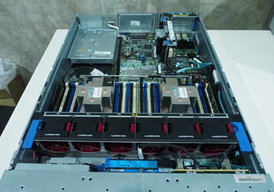 HP Proliant DL380 G9 มือ 2 พร้อมใช้งาน
