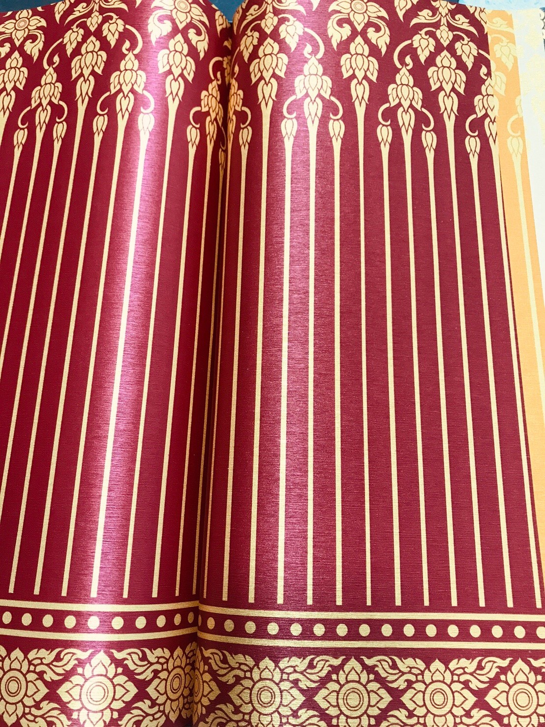 วอลเปเปอร์ลายไทย (ขอบบนล่าง) แดง-ทอง BD049-8