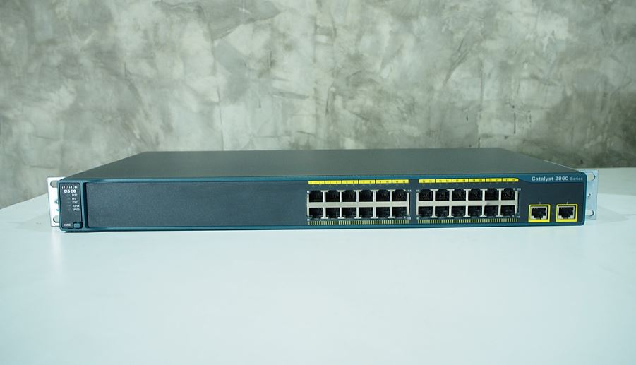 Cisco Catalyst 2960-24TT-L V.09 มือ 2พร้อมใช้งาน
