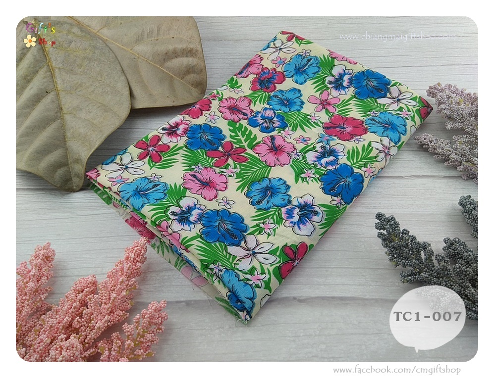 ผ้าคอตตอน TC แบบ 1 เมตร ลายชบา ลายดอกชบา ลายดอกชบาหลายสี ลายดอกชบาสีฟ้าขาวชมพู ลายใบไม้สีเขียว ทรอปิคอล พื้นหลังสีครีม