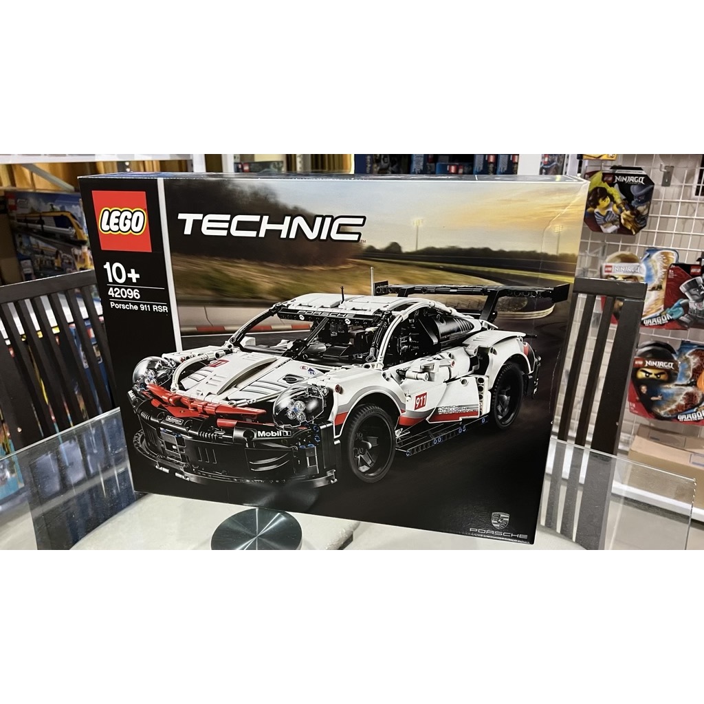 LEGO Technic 42096 Porsche 911 RSR (กล่องไม่สวย-Damaged Box)