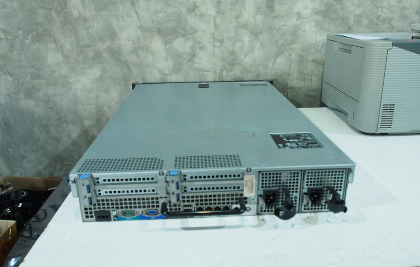 Server Dell R710 มือ 2 พร้อมใช้งาน