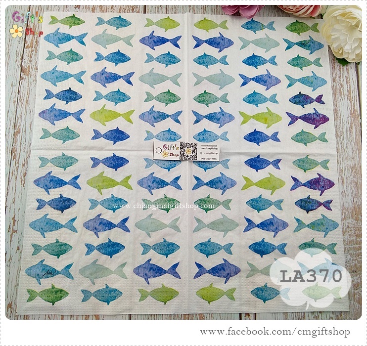 กระดาษแนปกิ้นยุโรป, ลาย Aquarell Fishes, ลายปลา, ลายปลาทะเล, ลายปลาโทนสีฟ้าขาว, ลายปลาตัวเล็กหลายตัว, ลายทะเล, ลายสัตว์ทะเล, พื้นหลังสีขาว