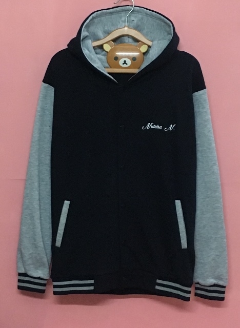 เสื้อแจ็คเก็ตเบสบอลดำแขนเทา ปัก budget team