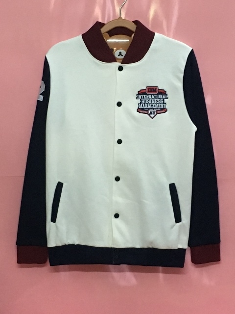 เสื้อรุ่น ABAC IBM เสื้อแจ็คเก็ตเบสบอลสีครีม