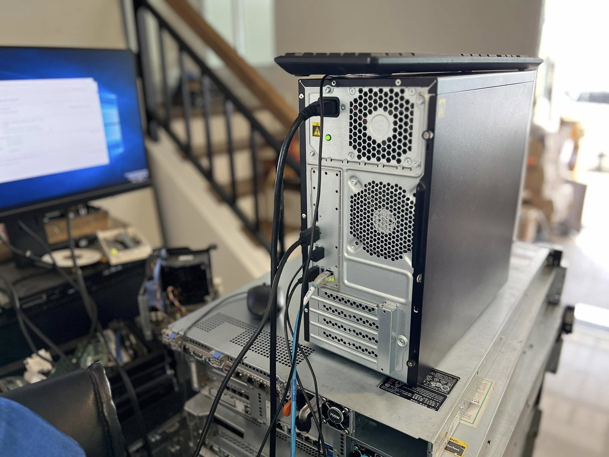 HP ML10 G9 Server tower 32gb 2tb เซิร์ฟเวอร์เอชพีมือสองพร้อมใช้งาน