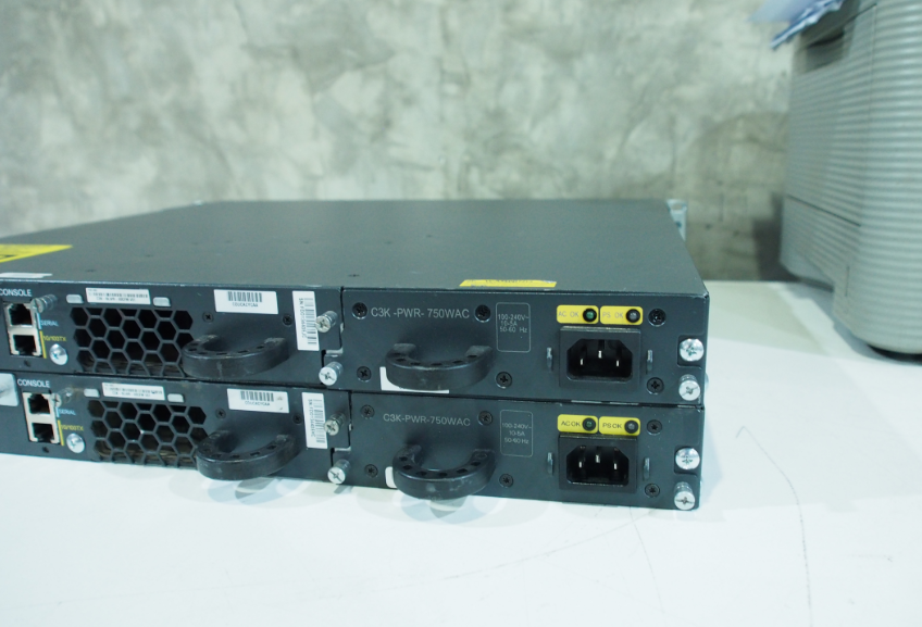 Cisco C3560E 48PoE Gig มือ 2 พร้อมใช้งาน