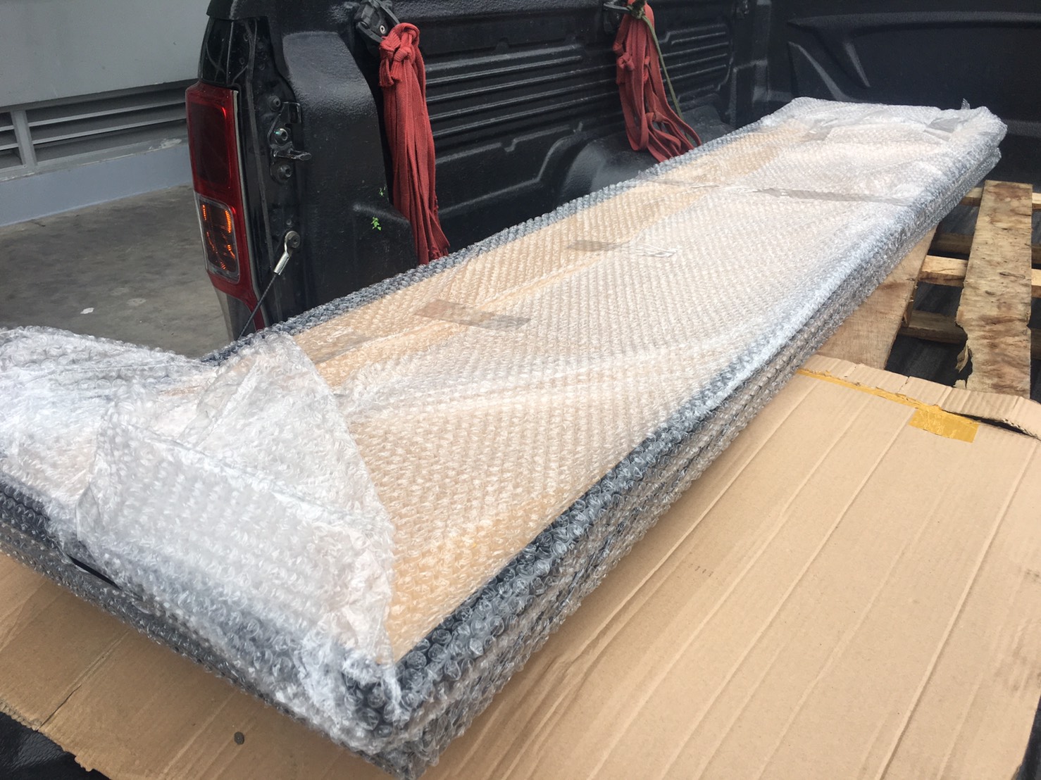 ป้ายไฟ LED แบบบางพิเศษ 40x200 ซม.
