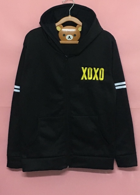เสื้อฮู้ดปัก xoxo