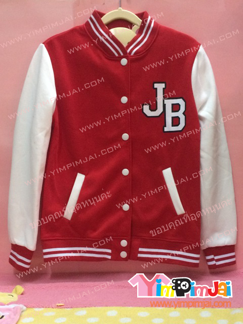 เสื้อกันหนาว เบสบอล สีแดง แขนขาว ลายตามสั่ง JB BELIEBER