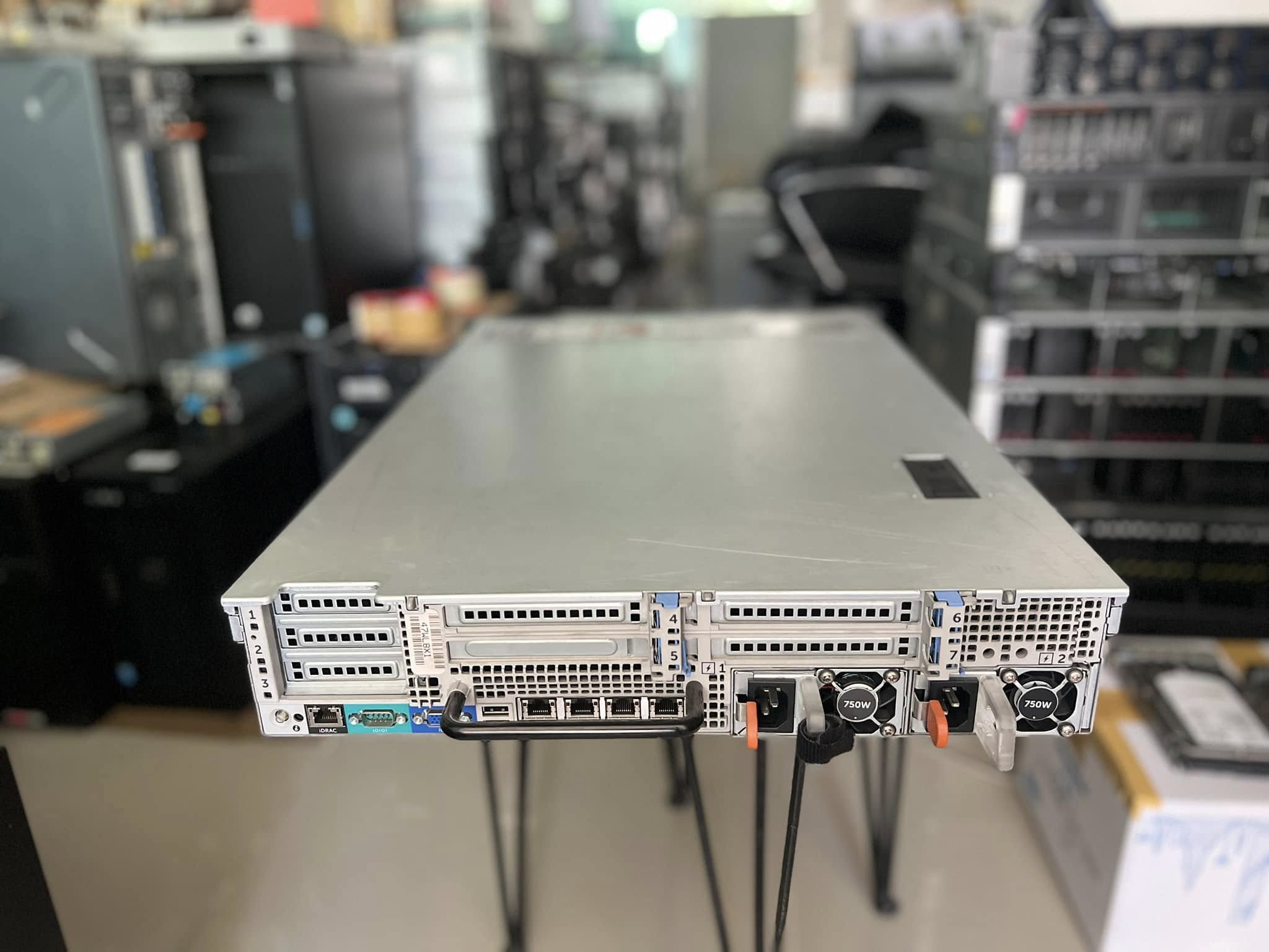 dell r720 server 2cpu 64gb 20cores 2.5" 16 unit เซิฟเวอร์เดลมือสองพร้อมใช้งาน