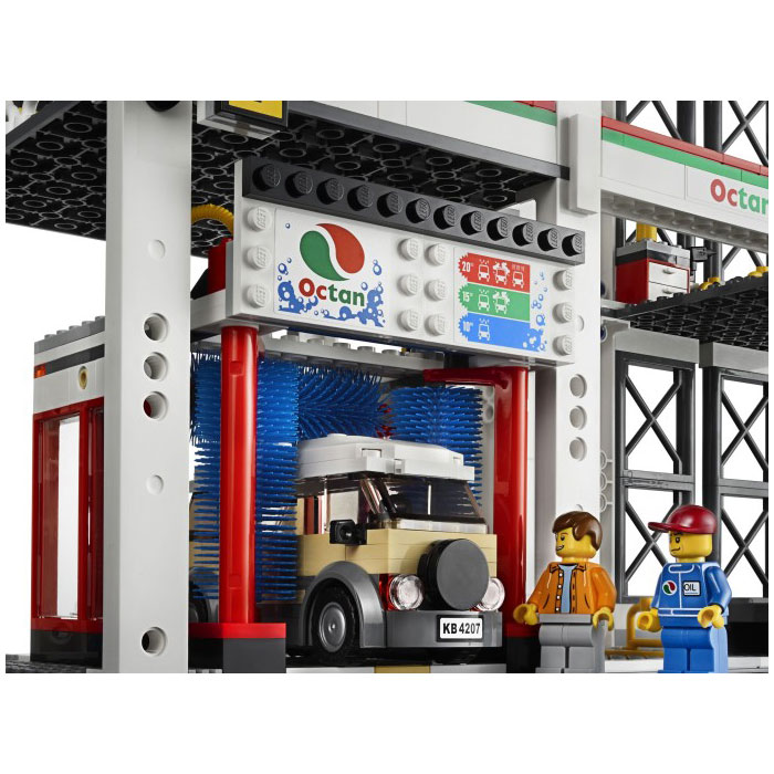 LEGO City 4207 City Garage (Retired Product)