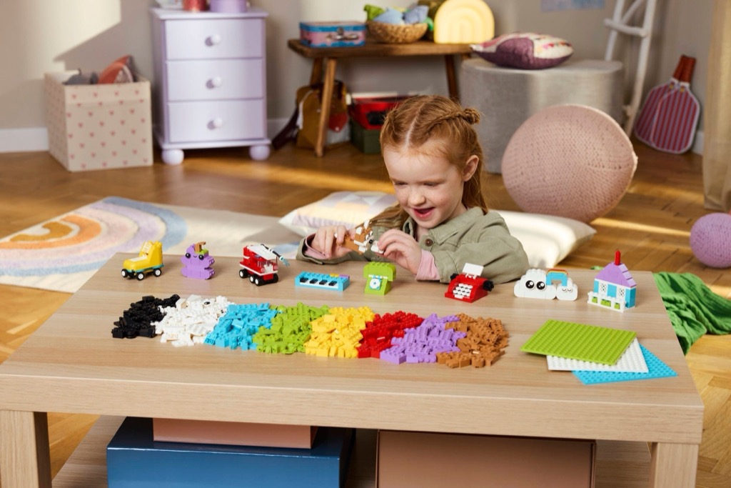 เลโก้ LEGO Classic 11044 Creative Build-and-Play Box