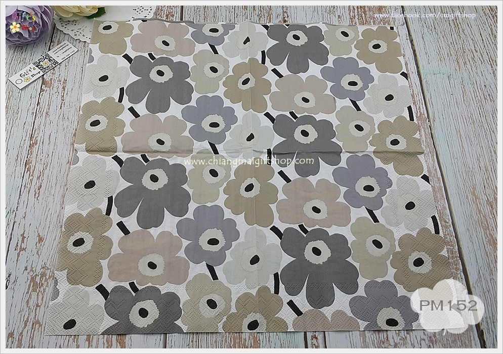 กระดาษแนปกิ้น ลายดอกไม้สีเทาน้ำตาลอ่อน ลายMINI UNIKOT linen ลายของ marimekko พื้นหลังสีขาว