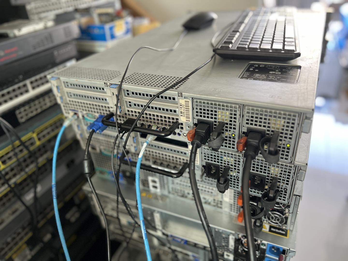 dell r710 2cpu ram 32 12cores เซิฟเวอร์มือสองพร้อมใช้งาน