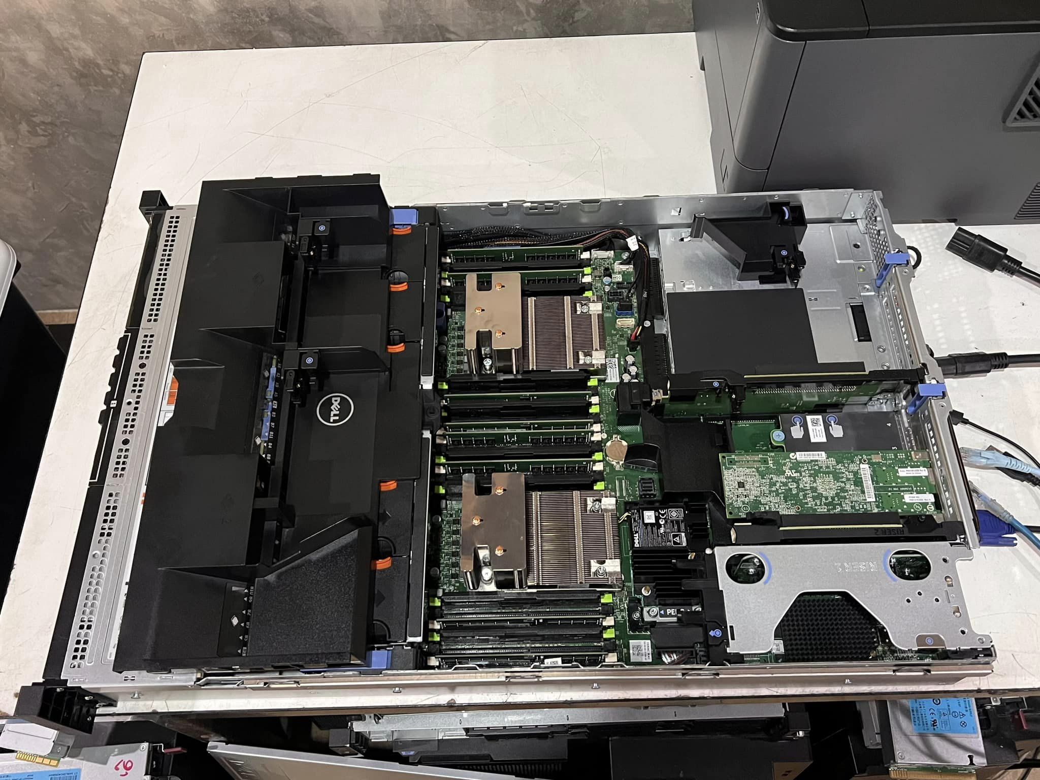 dell r730 2cpu 128gb 24cores เซิฟเวอร์แรงมือสองพร้อมใช้งาน