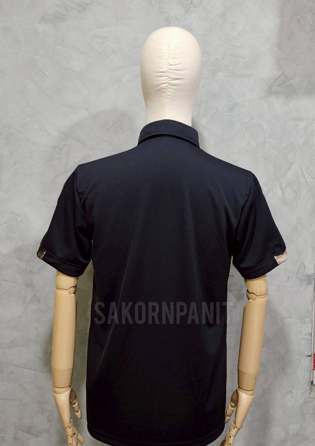โปโลสีดำ บ่าลายพราง 2กระเป๋า(ปักอก กรมอุทยาน) /อุทยานฯ (ผ้ากีฬา)
