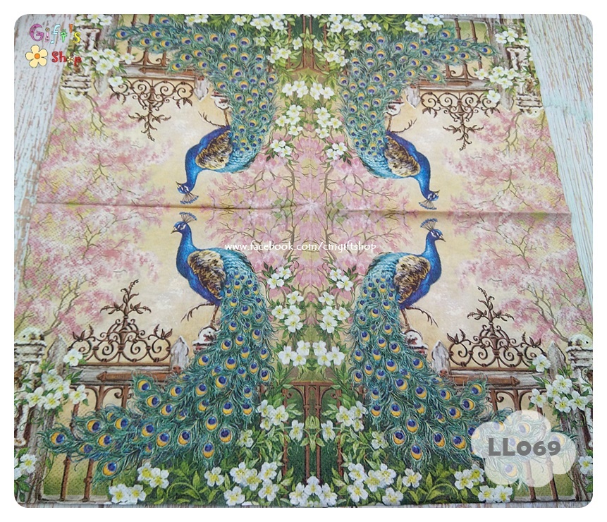 กระดาษแนปกิ้น ลายนกยูงเกาะรั้วดอกไม้กับดอกไม้สีขาวดอกไม้สีชมพู ลายนกยูงกับต้นไม้ ลายขนนกยูง ลายขนหางนกยูง ลายหางนกยูง ลายนกยูง Noble Peacock