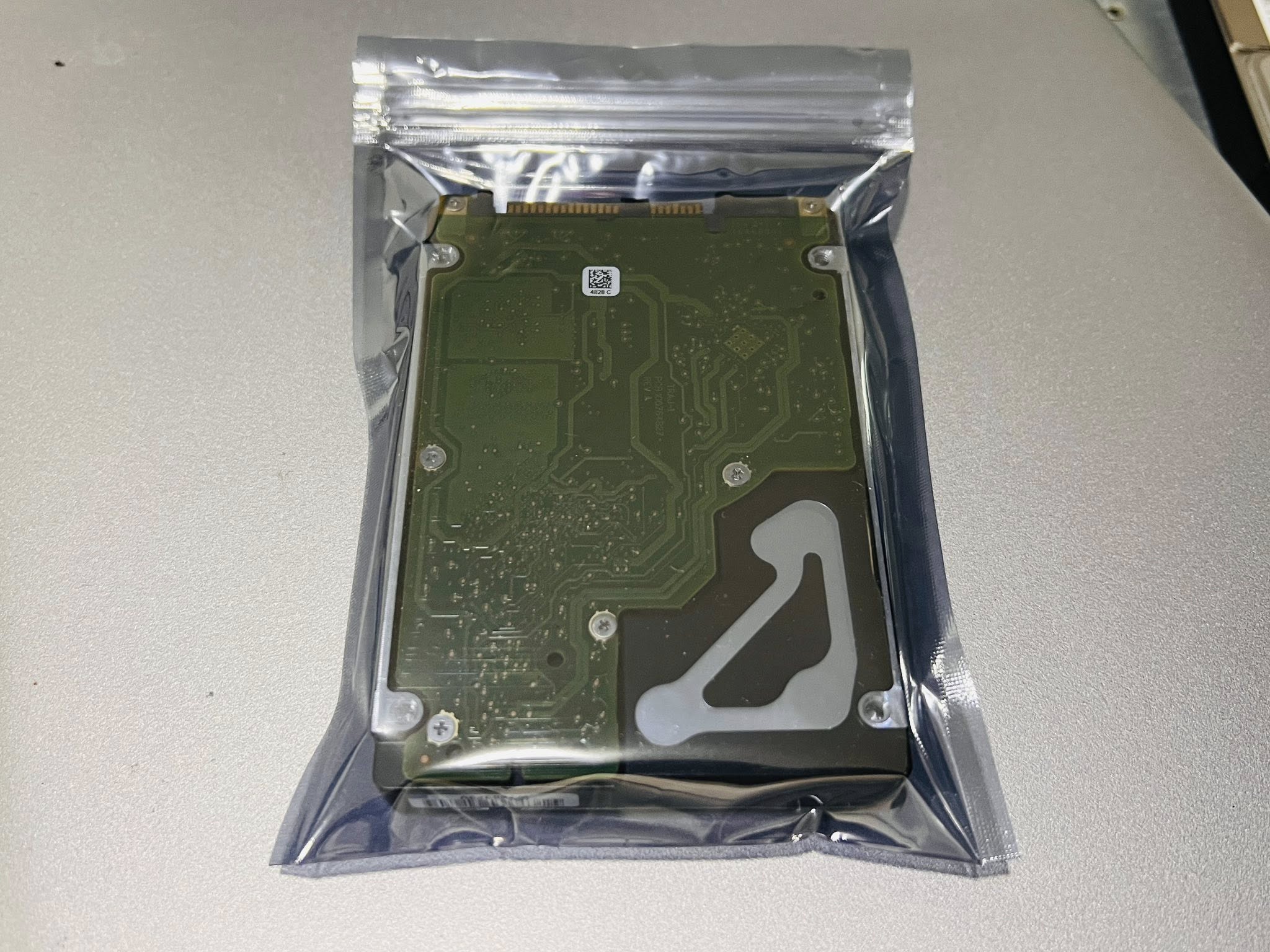 hdd sas 300gb 15k 12g enterprise class 2.5 นิ้ว ฮาร์ดดิสเดลแซทมือสองพร้อมใช้งาน