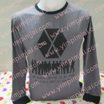 เสื้อยืดแขนยาวจั๊มแขนแต่งสี