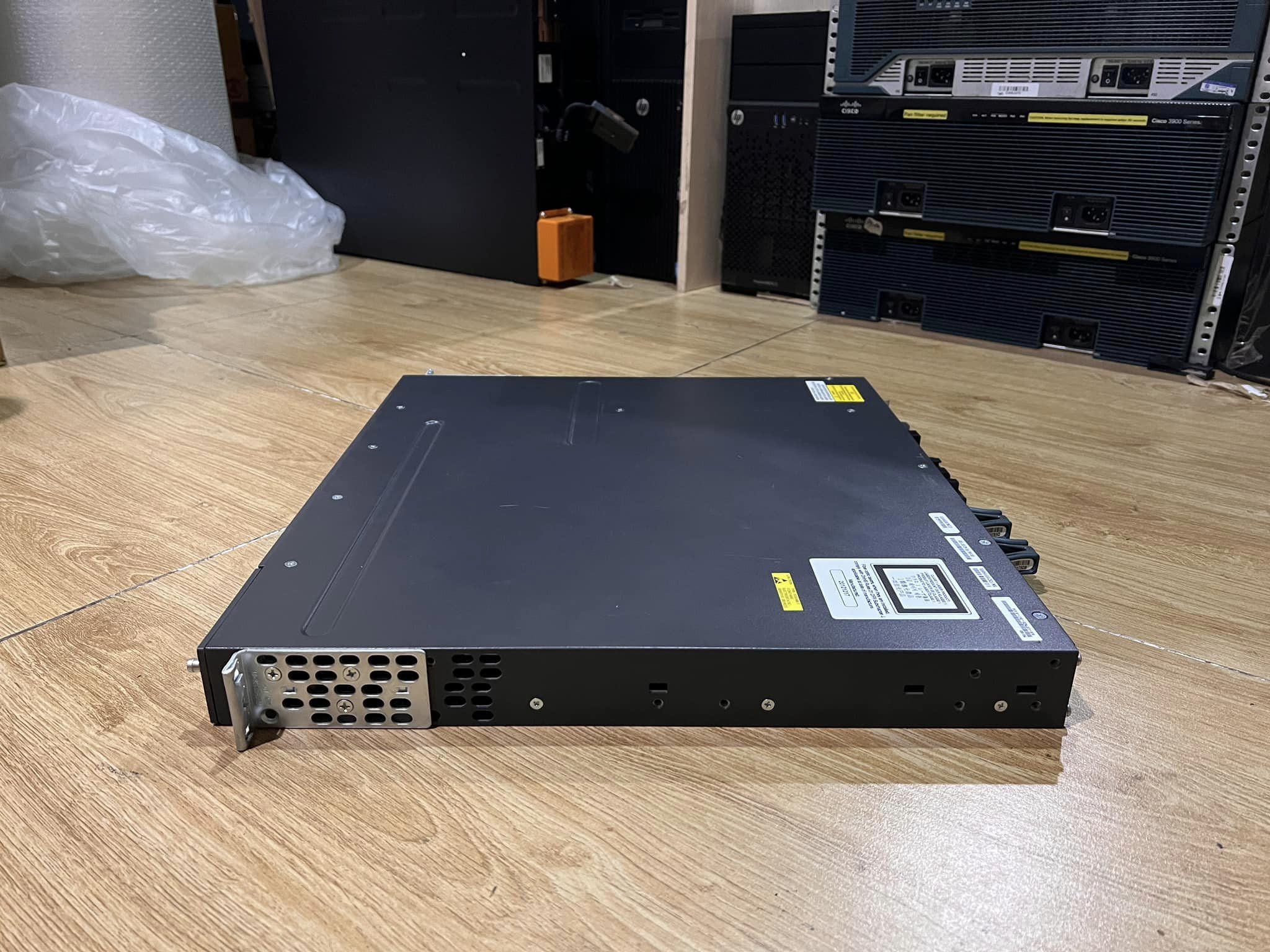 cisco 3750x 24t-s sfp 4 port สวิทมือสองพร้อมใช้งาน