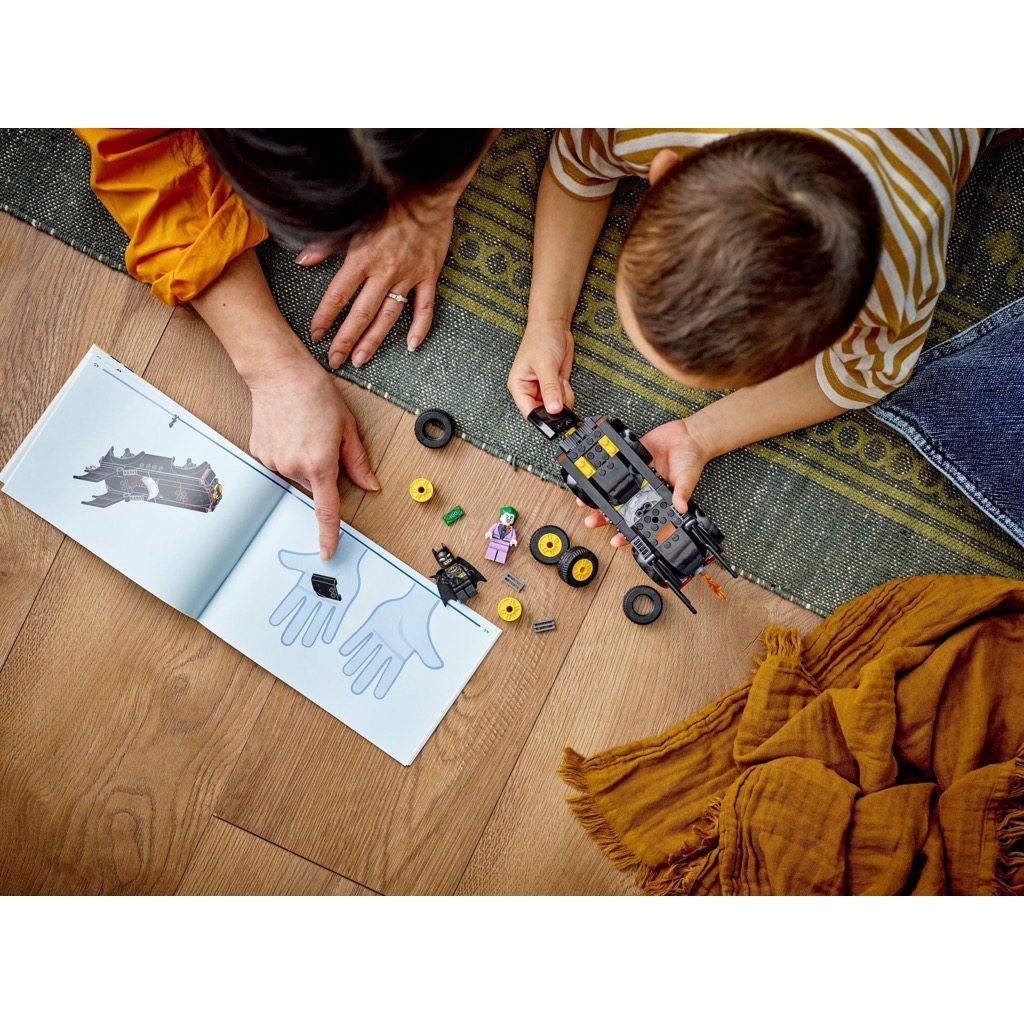 เลโก้ LEGO Super Heroes 76264 Batmobile Pursuit: Batman vs. The Joker
