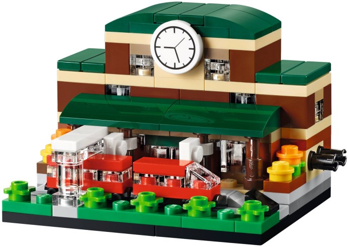 LEGO 40142 Bricktober Train Station