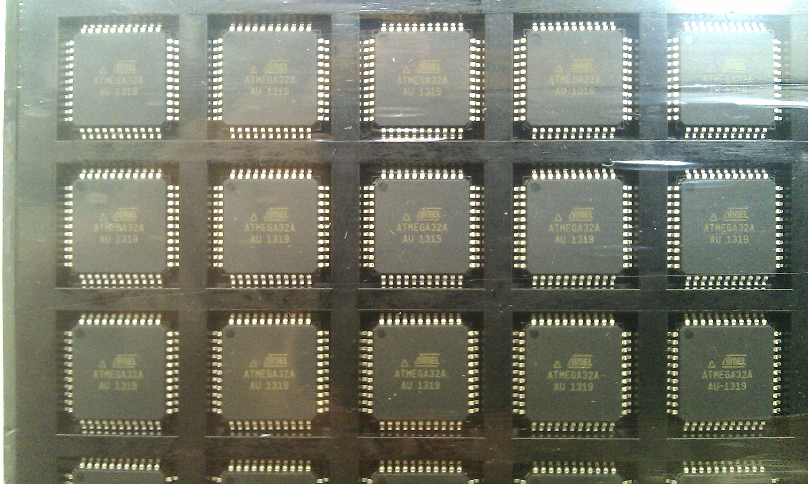 IC ATMEGA32-AU QFP ATMEL New and original
